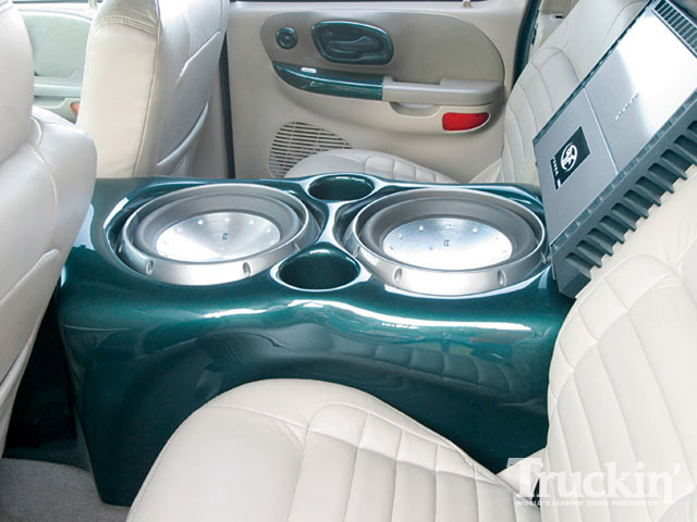 2001 Ford F150 Super Crew - 42 Inch Hitachi TV - Truckin ... 2001 Ford F150 Super Crew - 42 Inch Hitachi TV - Truckin ...