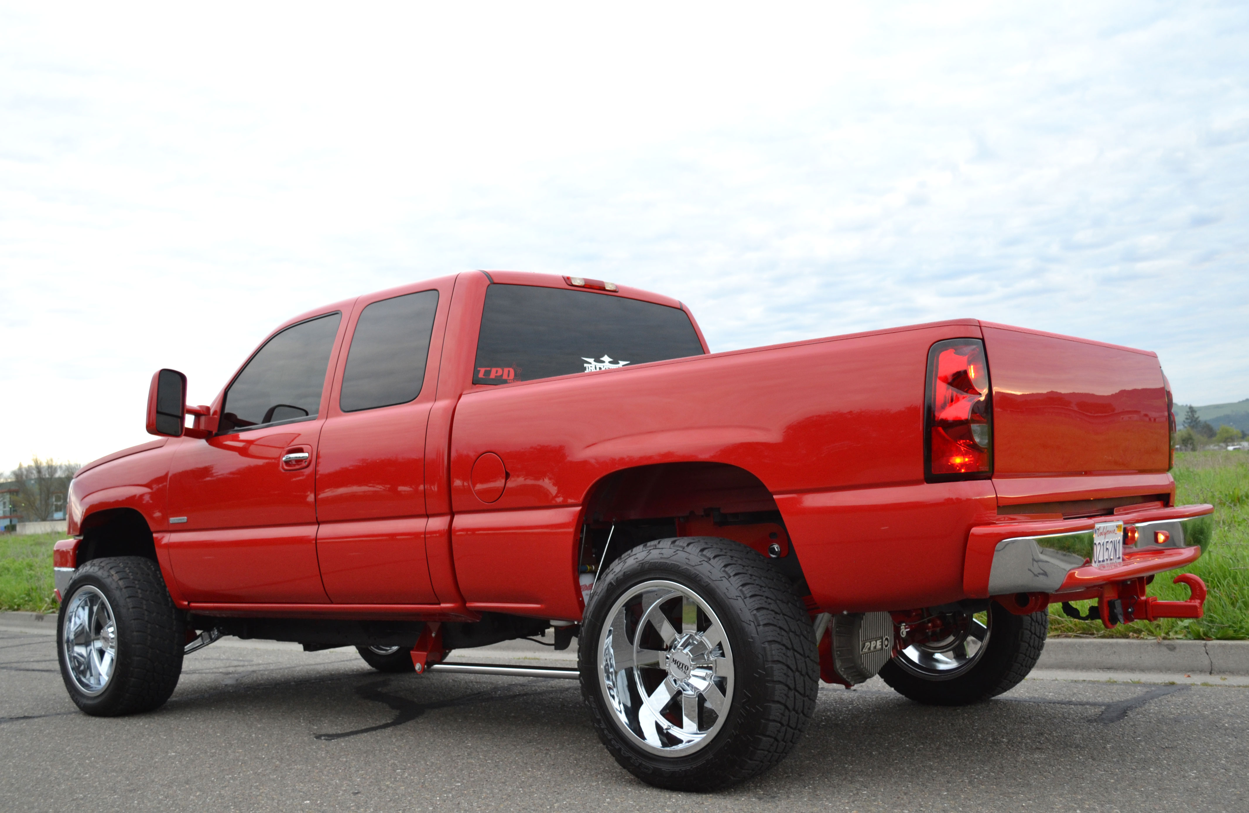 A 550hp 2004 Chevy 2500HD Duramax Stops Traffic & Stomps ... A 550hp 2004 Chevy 2500HD Duramax Stops Traffic & Stomps ...
