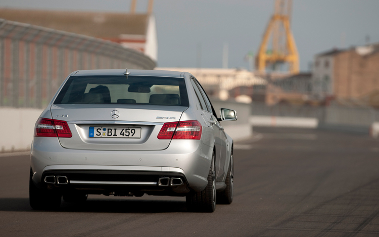 10 Mercedes Benz E63 Amg First Drive And Review Motor Trend