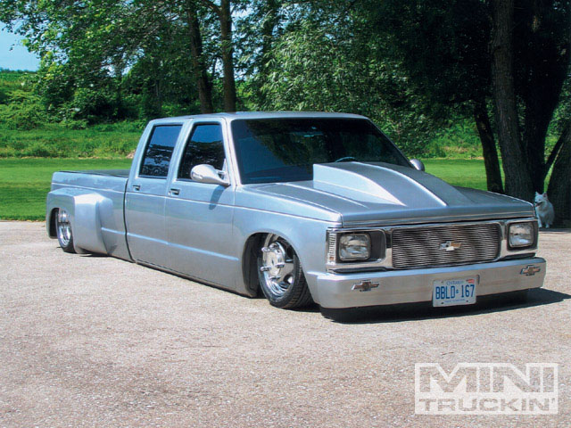 s10 crew cab subwoofer box
