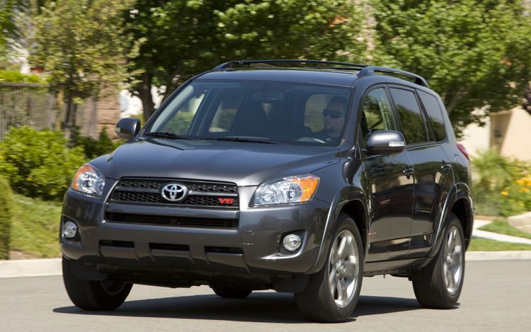 Recall Roundup 2006 2017 Toyota Rav4 Rear Wheel Alignment 2017 Toyota Rav4 Front Three Quarter View