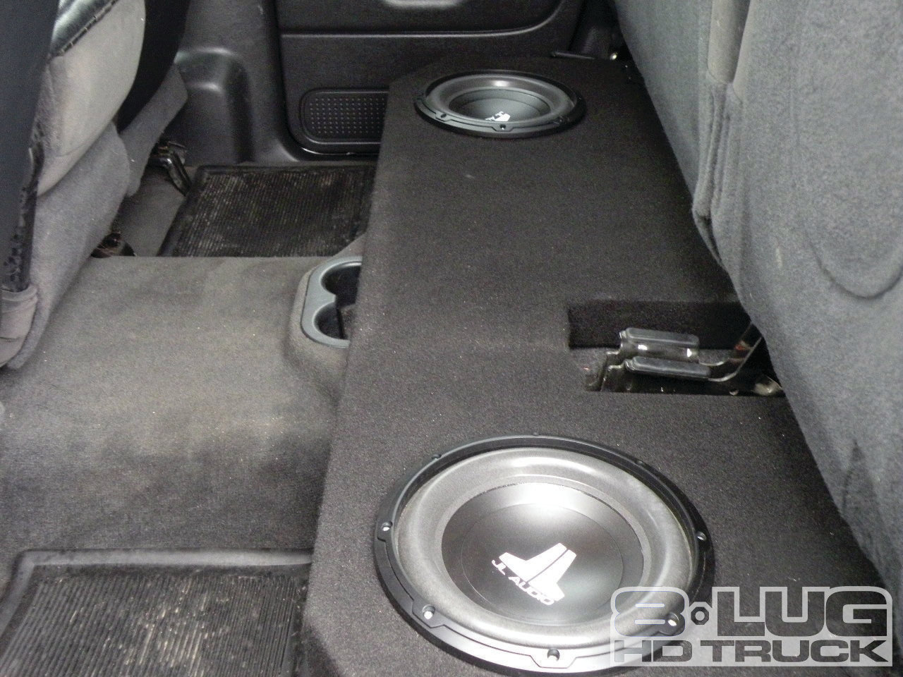 2005 dodge ram sub box