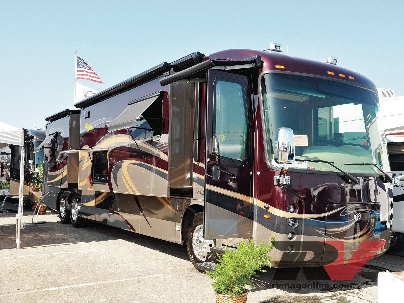 California Rv Show >> 2011 California Rv Show Photo Image Gallery California Rv Show >> 2011 California Rv Show Photo Image Gallery