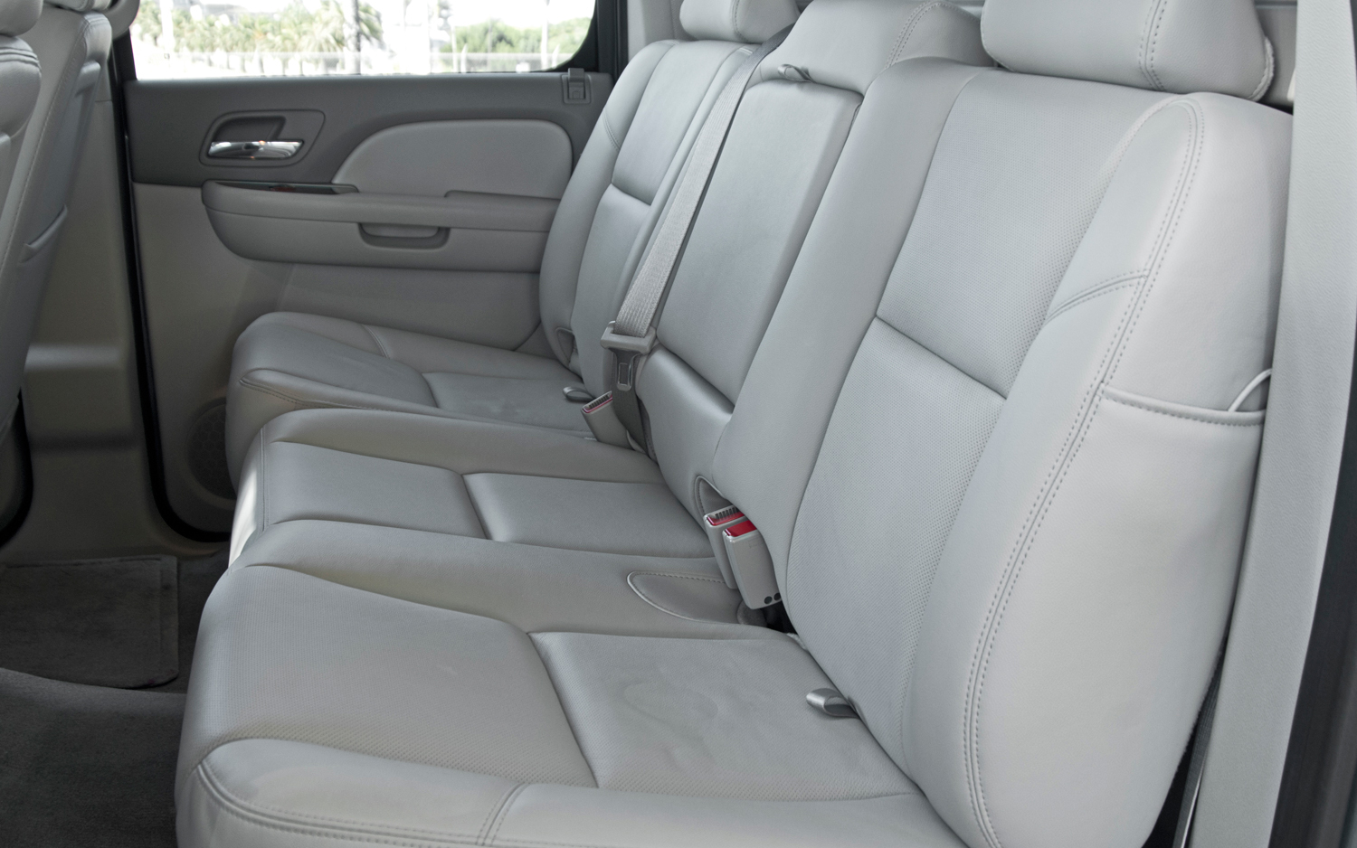 2012 Chevrolet Avalanche Ltz 4wd First Test Truck Trend