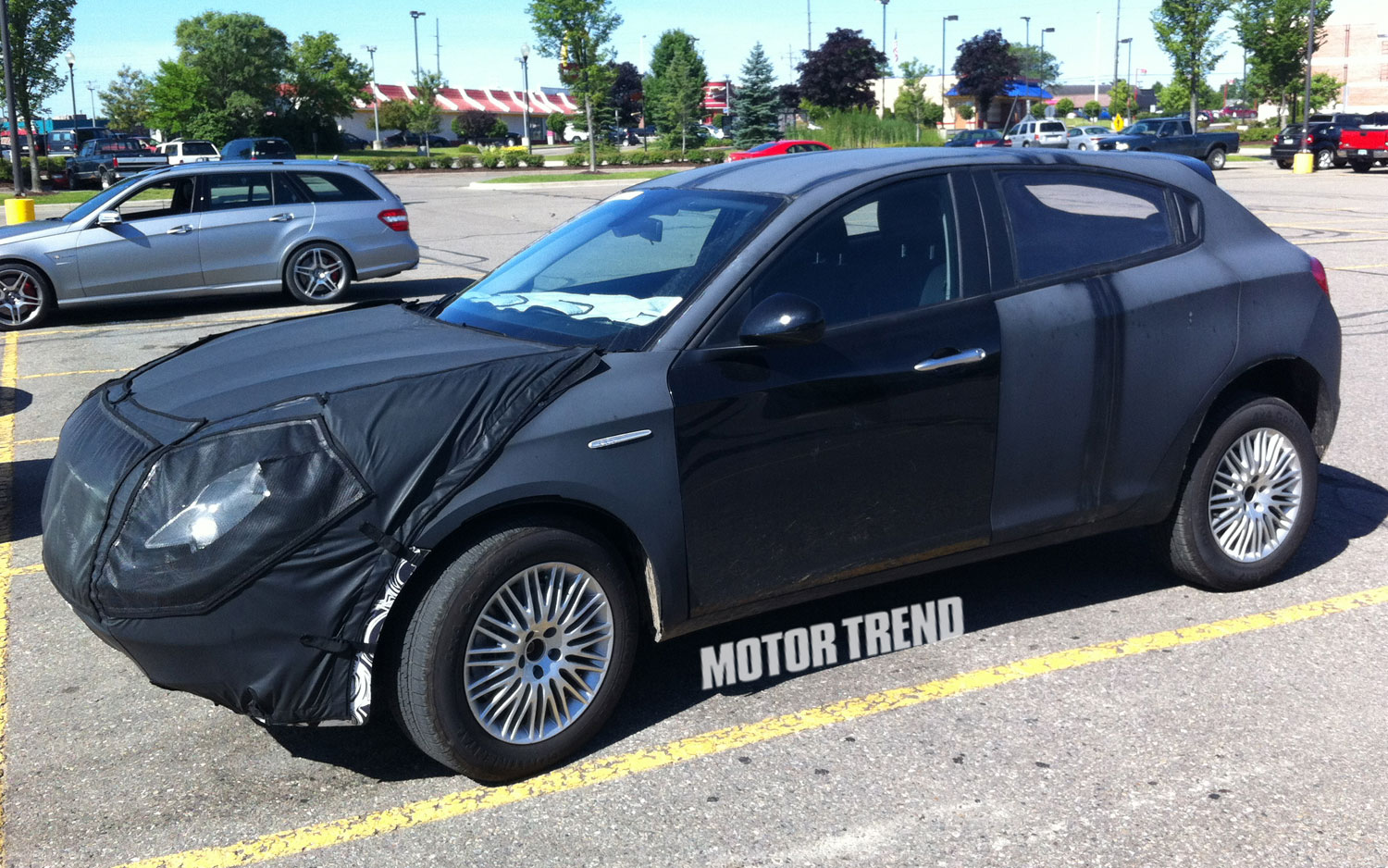 Spied: 2014 Jeep Compass/Patriot Mule