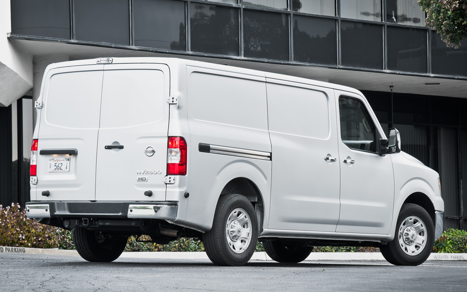 nissan nv 2500hd