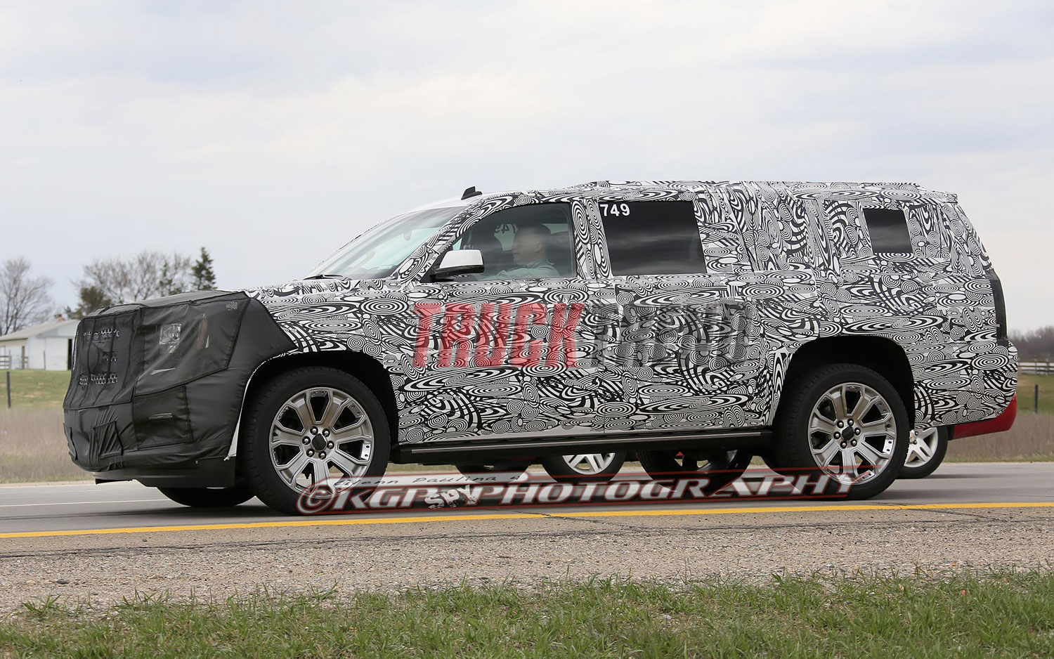 2015 GMC Yukon, Denali, Chevrolet Tahoe Spied! - Truck ... 2015 GMC Yukon, Denali, Chevrolet Tahoe Spied! - Truck ...