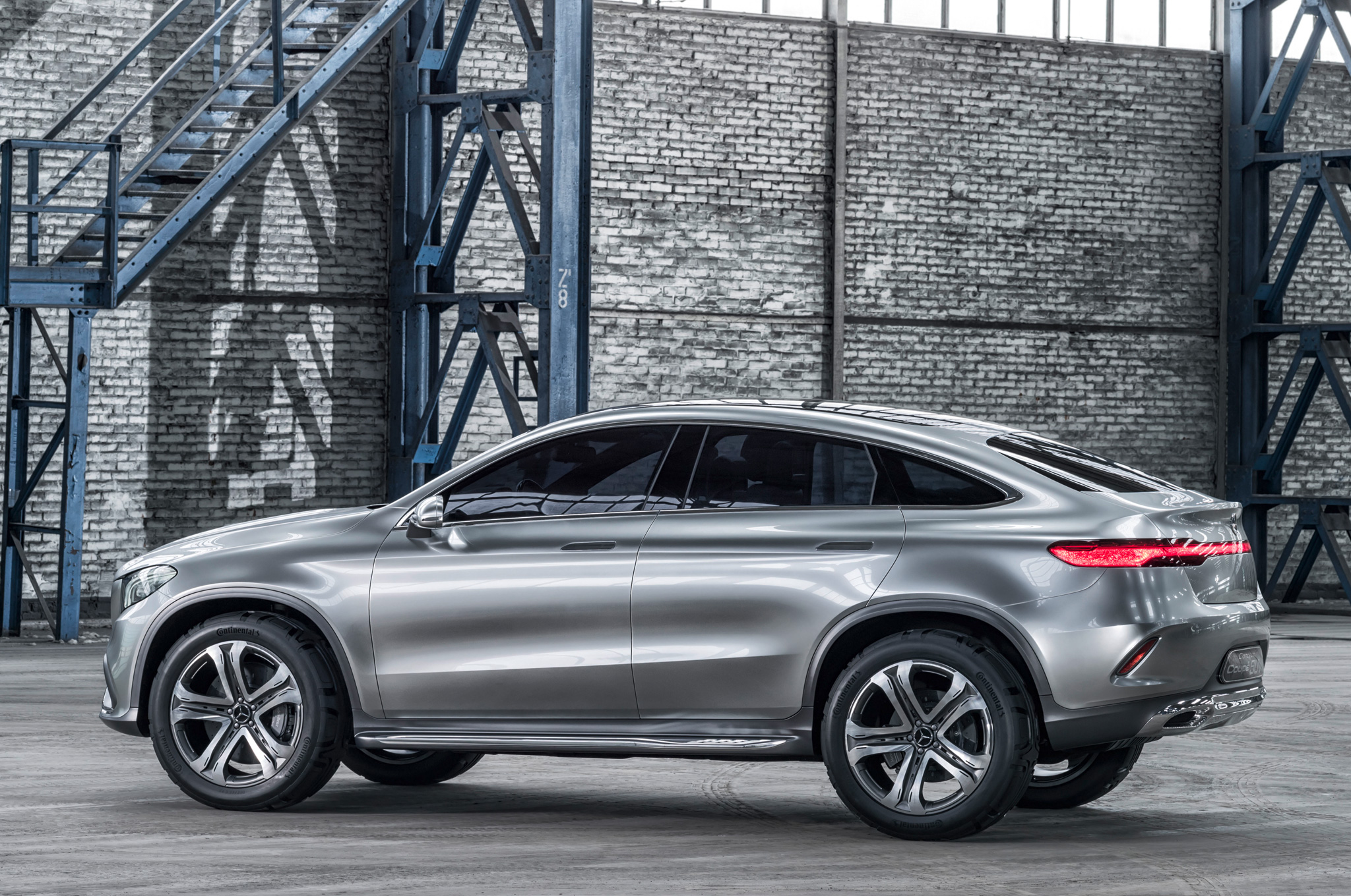 Mercedes Benz Concept Coupe Suv First Look Photo Image Gallery