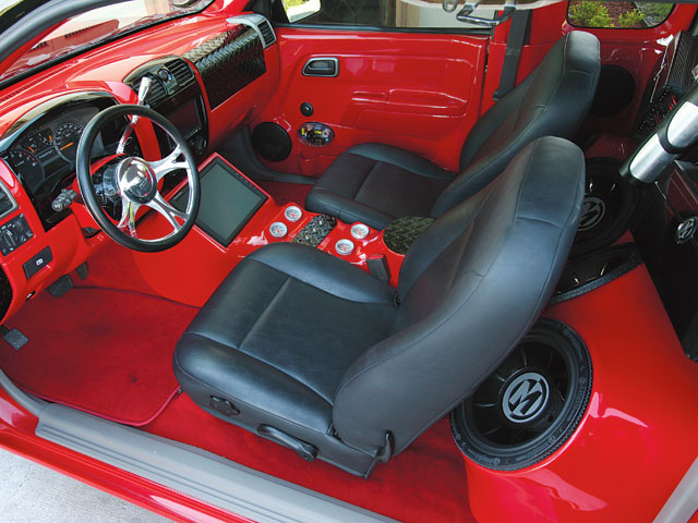 2005 chevy colorado crew cab subwoofer box