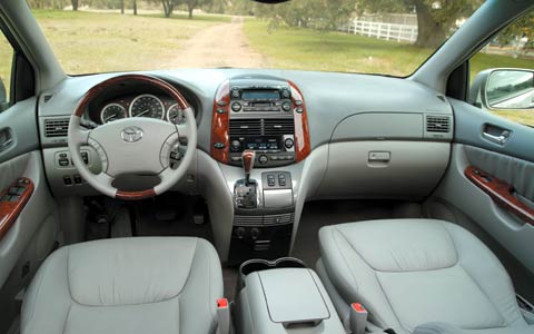 2004 Toyota Sienna Sneak Preview Truck Trend 2004 Toyota Sienna Interior View Dashboard Photo Gallery 12 Photos