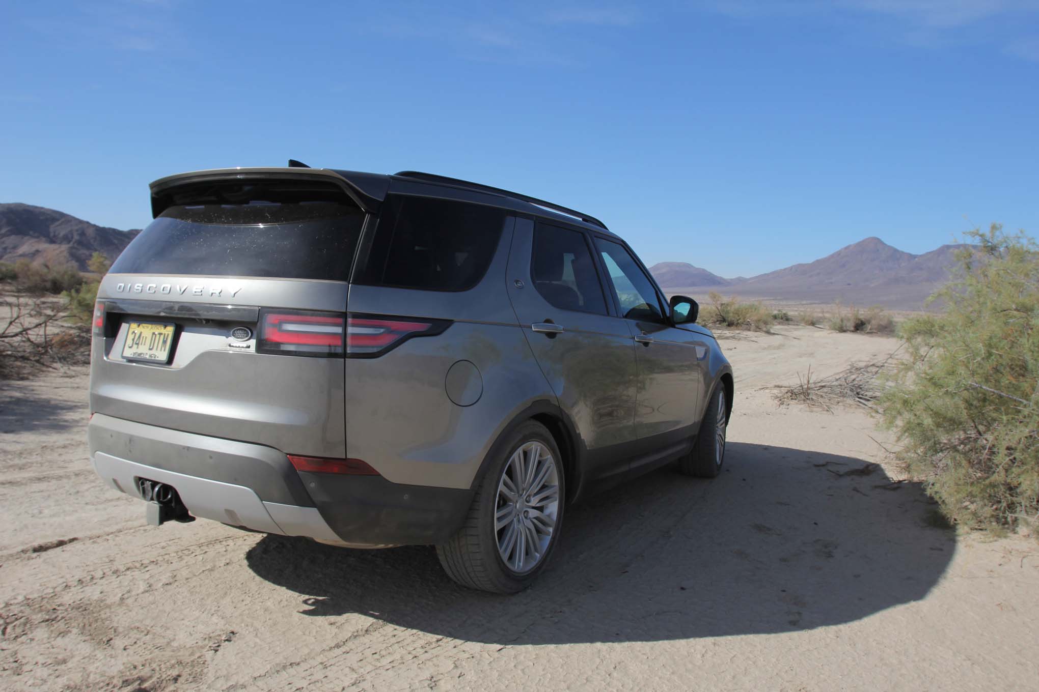 06 Land Rover Discovery 2018 Four Wheeler Of The Year Third Report