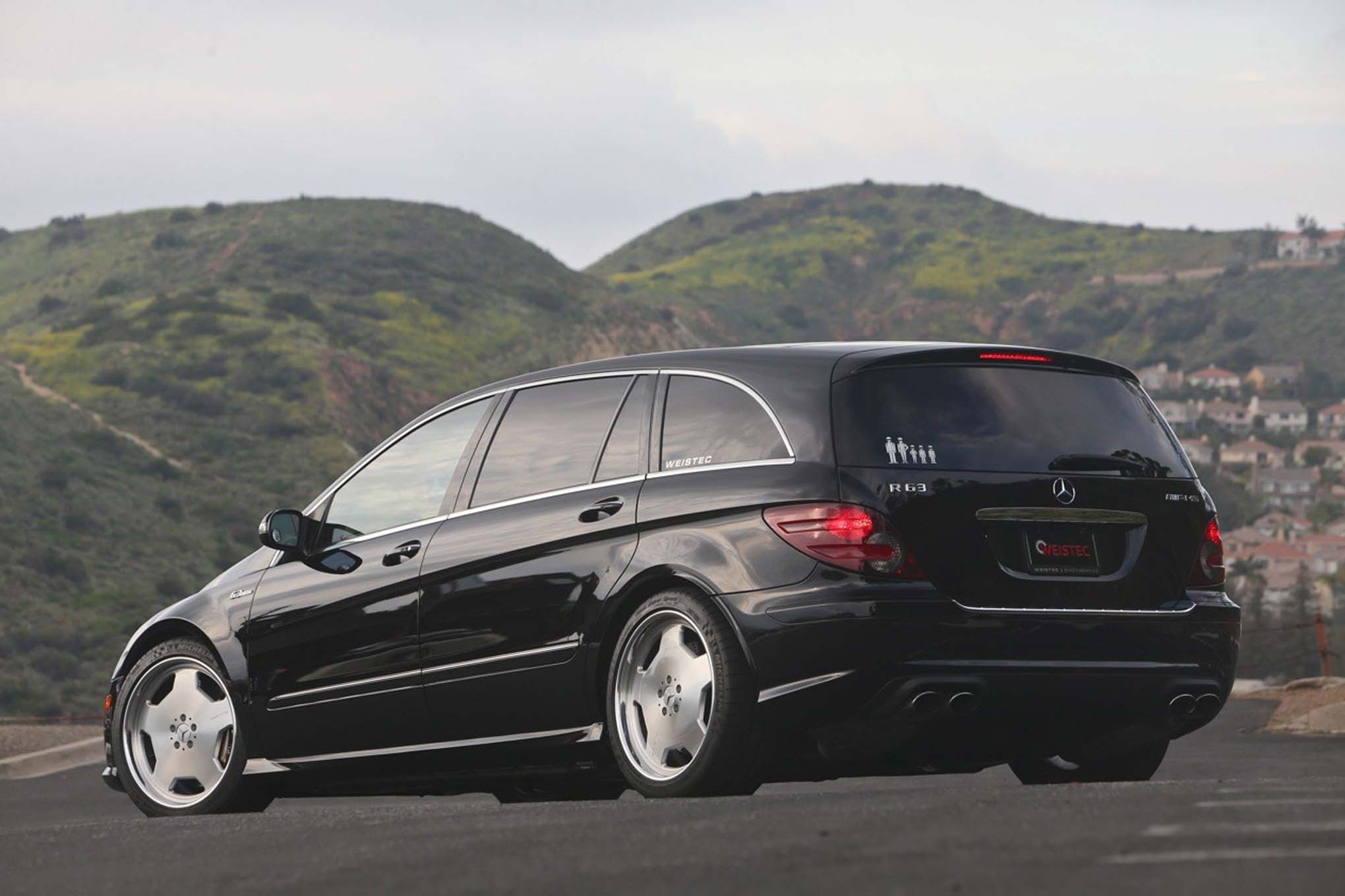 fastest minivan 2018