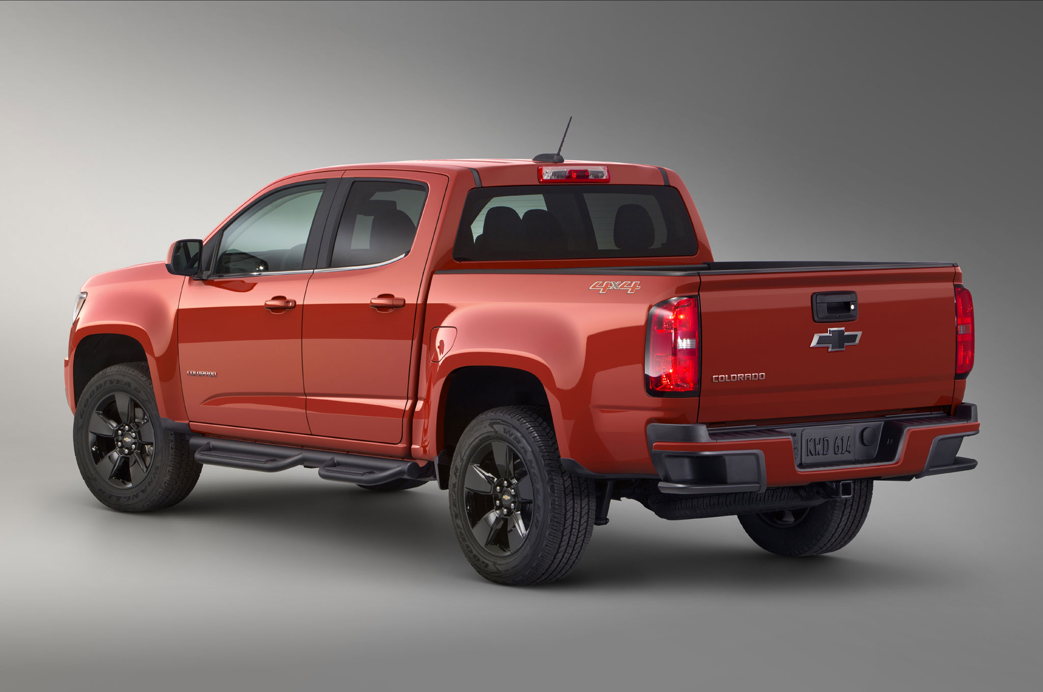 15 Chevrolet Colorado Shows Gearon Cargo Management System 15 Chevrolet Colorado Shows Gearon Cargo Management System
